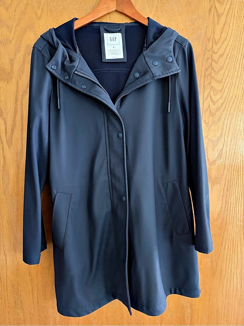 Gap Hooded Raincoat Navy Small Like New